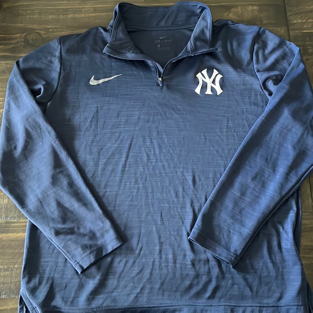 Nike Yankees Quarter Zip Pullover